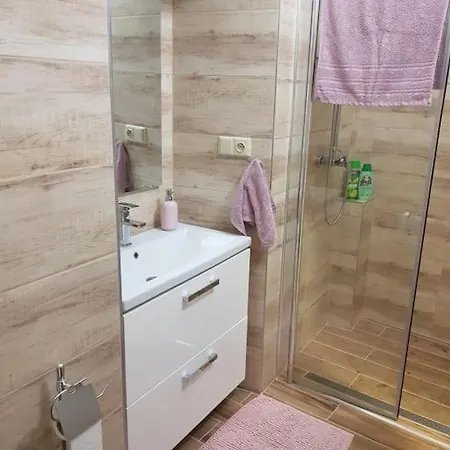 Apartment Ubytovani V Podzamci Usov