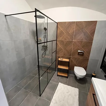 Apartment Ubytovani V Podzamci *