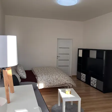 Apartment Ubytovani V Podzamci Usov