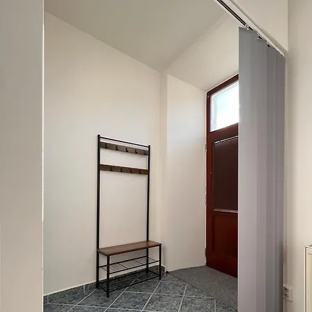 Ubytovani V Podzamci Apartment *