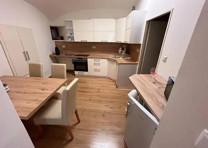V Podzámčí Appartamento Usov