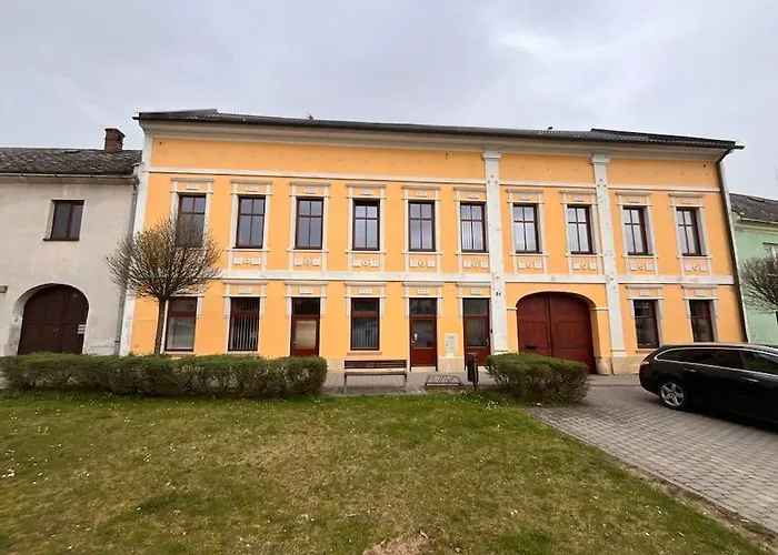 V Podzámčí * Usov