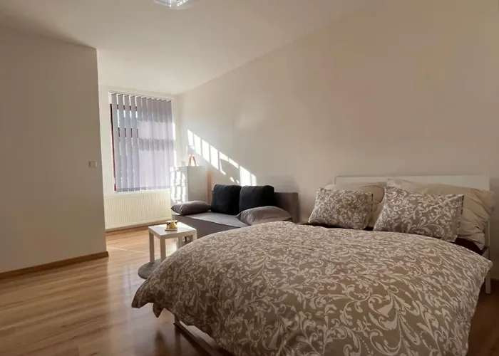 V Podzámčí